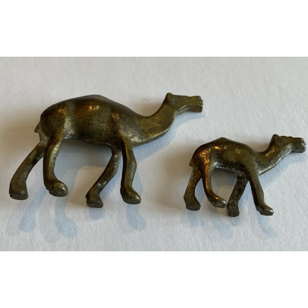 Vintage Miniature Solid Brass Camels collectable (Set of 2)
